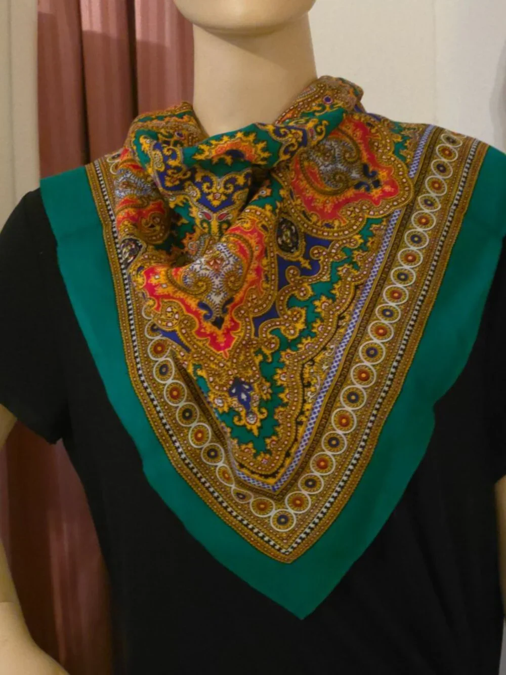 Pure wool scarf made in Japan